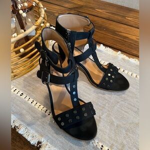 Franco Sarto Haven women’s heeled sandals with zipper, size 8, black, EUC